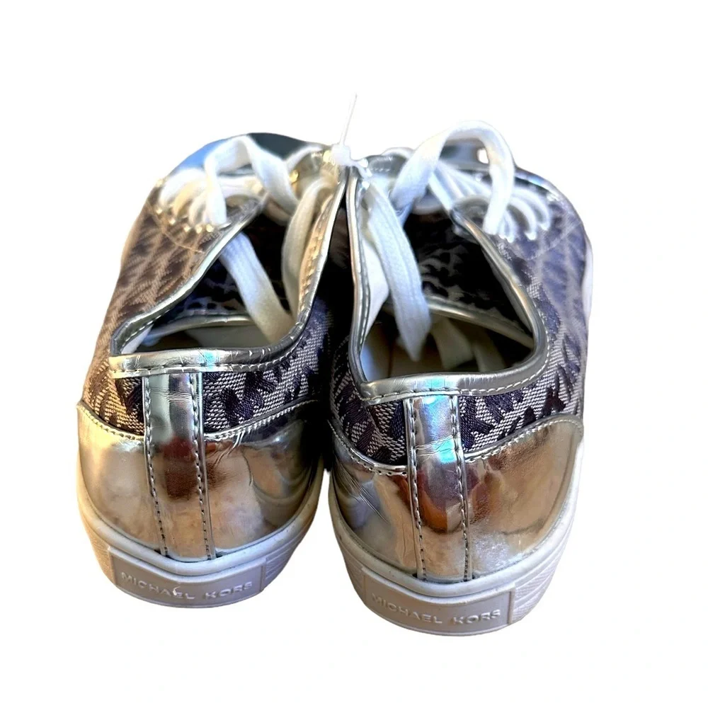 🌻 4/$25 - Michael Kors Poppy Color Block Logo Sneakers - Silver - Picture 3 of 6